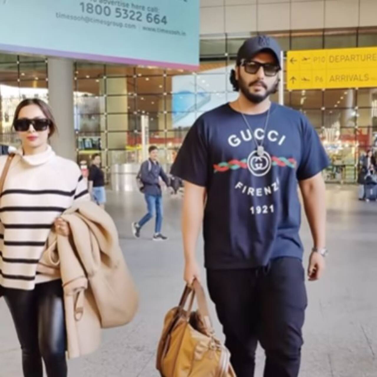 मलाइका और अर्जुन न्यू ईयर की पार्टी कर लौटे मुंबई, वीडियो देख लोग बोले- 'मां और बेटे की जोड़ी'