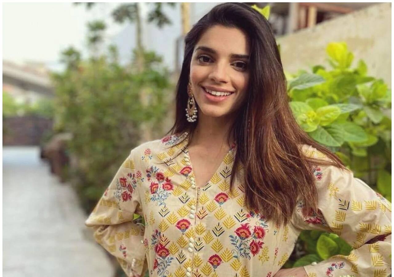 Pakistani actress Sanam Saeed's interview claiming Fawad Khan and Mahira got scared by the way they were treated in Bollywood goes viral