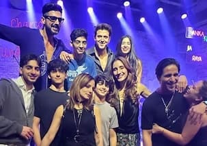 Hrithik Roshan-Sussanne Khan cheer on their kids at a fun musical night; Saba Azad, Arslan Goni, and more join the jam session [View Pics]