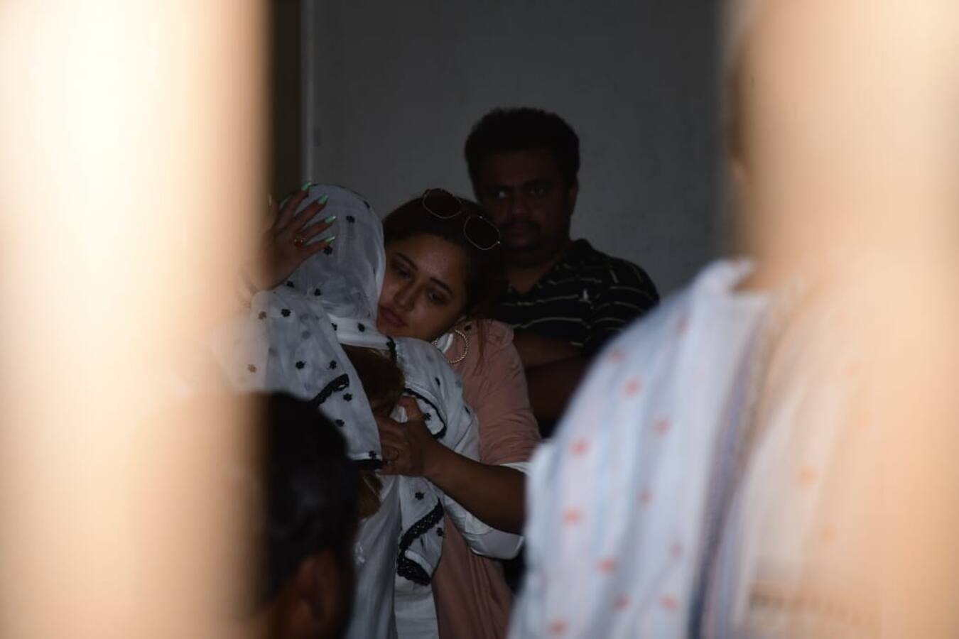 Rashami Desai hugs Rakhi Sawant