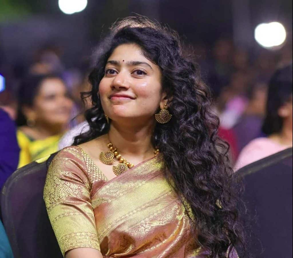 1024px x 901px - Sai Pallavi to dedicate two years for a big-budget film. Is she taking a  risk?