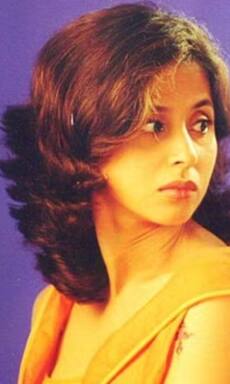 Urmila Matondkar birthday: Top 10 scintillating looks that prove Rangeela girl is the hottest ever