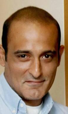 Top 10 celebrities who are bald but handsome