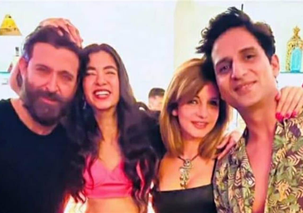 Hrithik Roshan and Saba Azad were all romantic even at their friends party in Goa