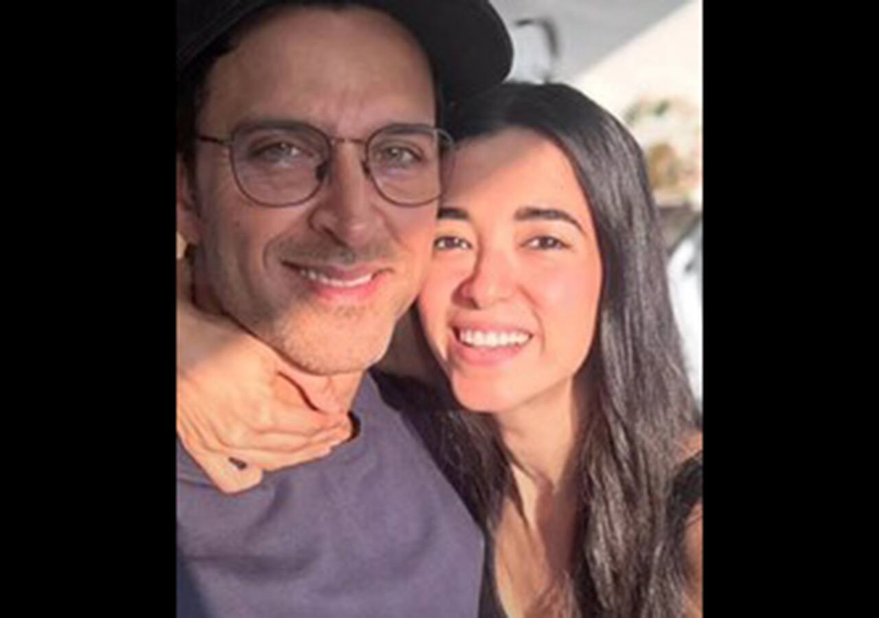 Hrithik Roshan and Saba's selfie is all hearts