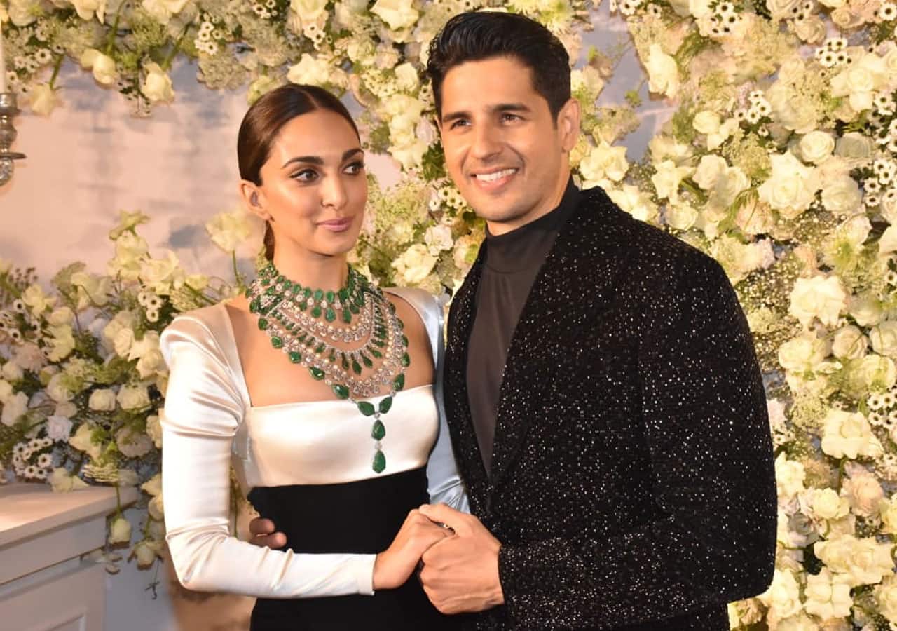 Sidharth Malhotra and Kiara Advani make excessively glamorous fashion  statements in monochrome outfits at their wedding reception : Bollywood  News - Bollywood Hungama
