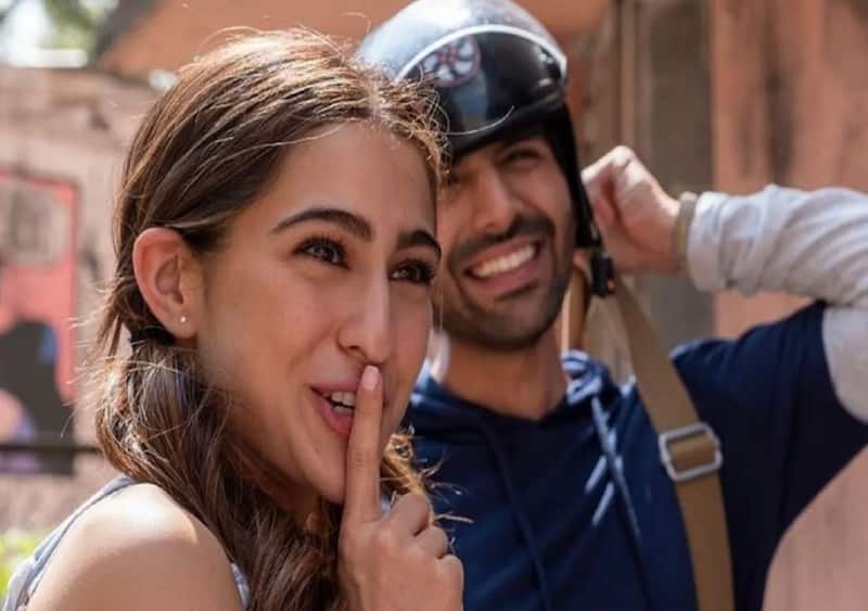 Aashiqui 3: Kartik Aaryan and Sara Ali Khan finalised to play lovers again? Pankaj Tripathi has a significant role