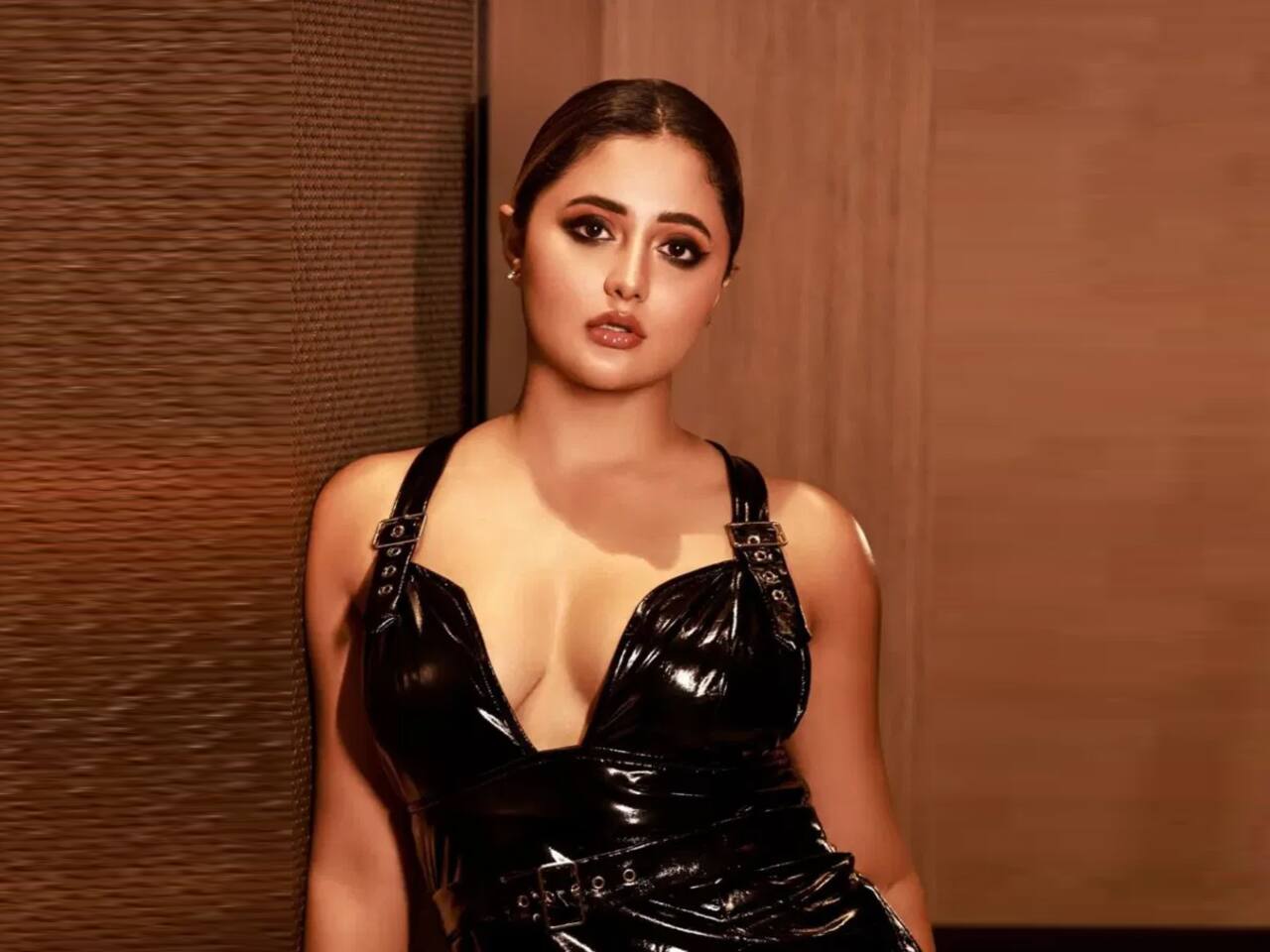 रश्मि देसाई (Rashami Desai)