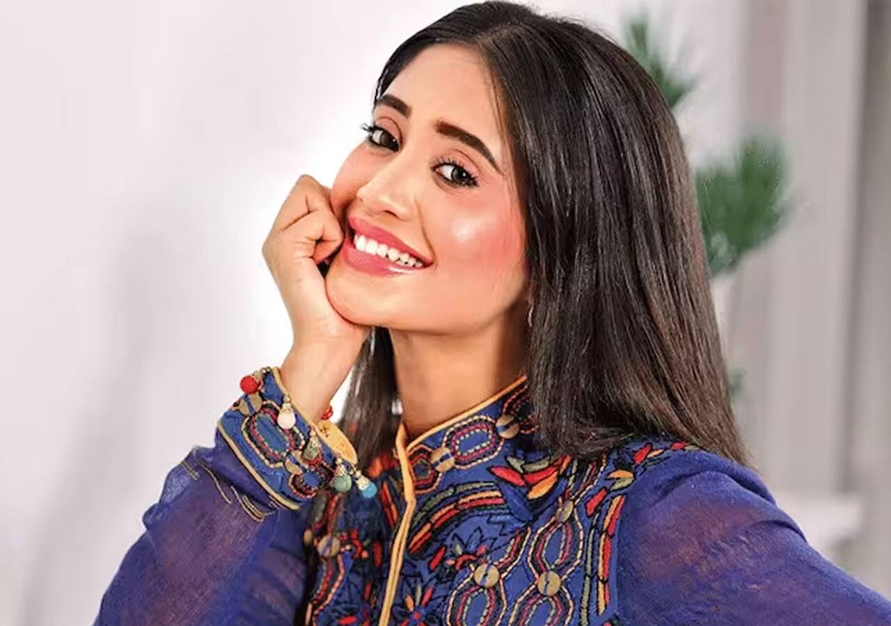 शिवांगी जोशी (Shivangi Joshi)