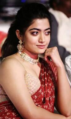Top 10 hottest photos of South Indian actresses in a saree