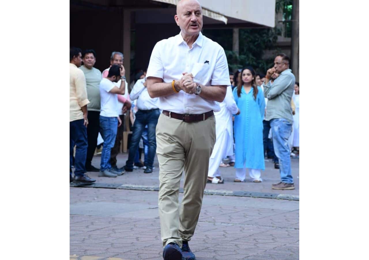 अनुपम खेर