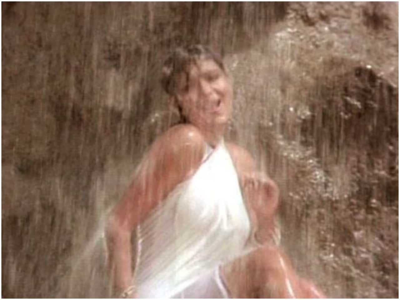 जीनत अमान (Zeenat Aman) जीनत अमान (Zeenat Aman)