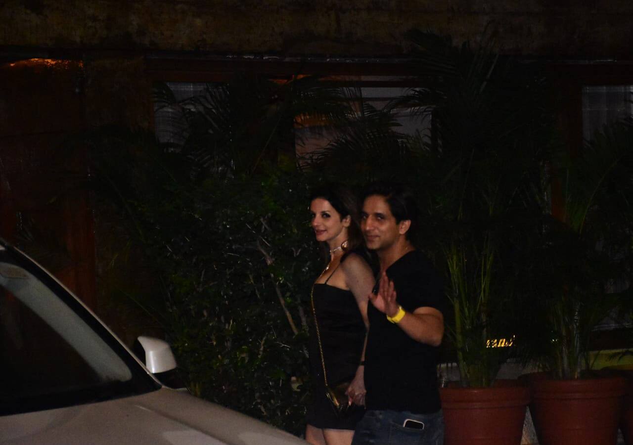 Sussanne Khan gets spotted with beau Arslan Goni.