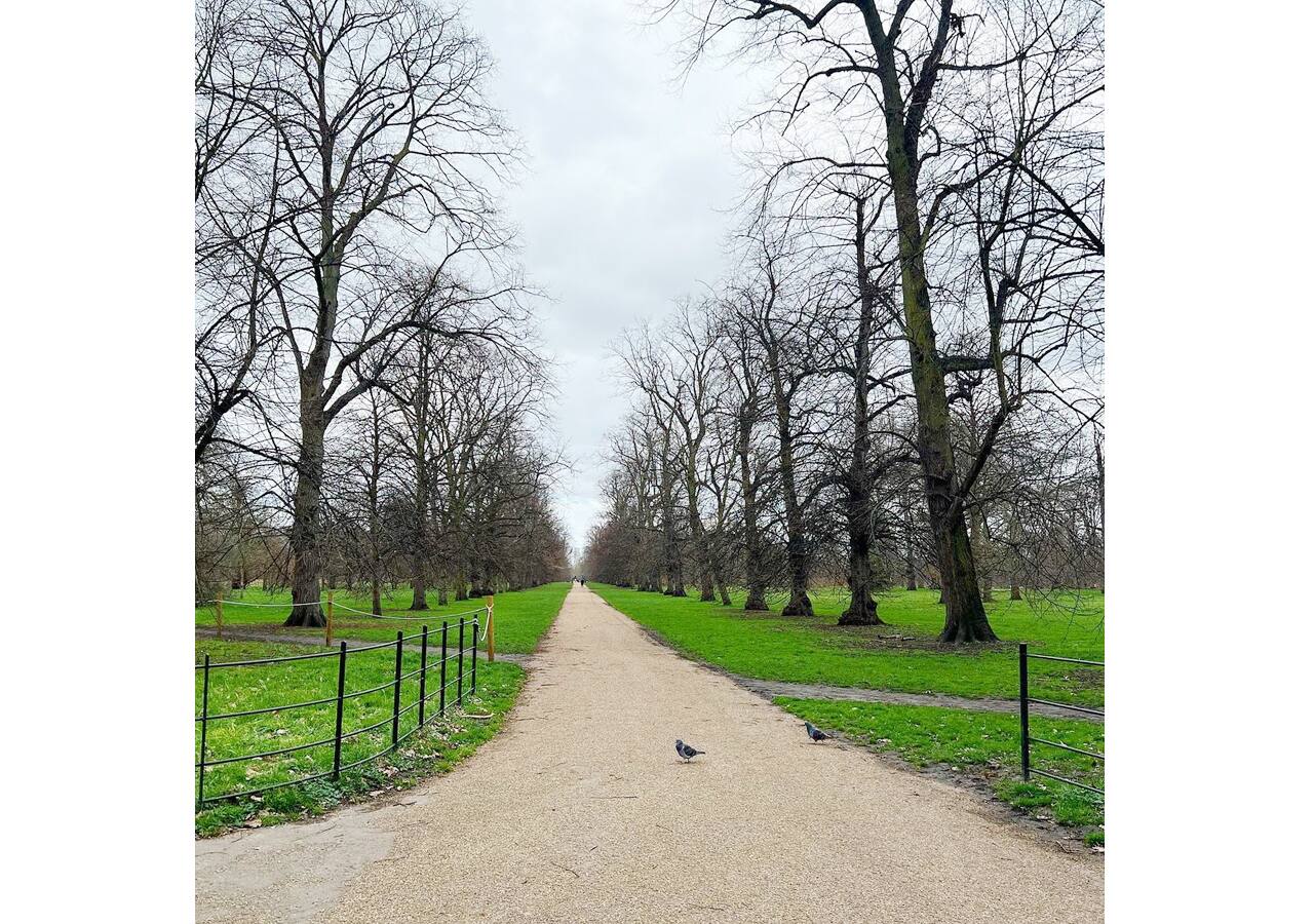 Sonam Kapoor takes you to a tour of Notting Hill as spring arrives