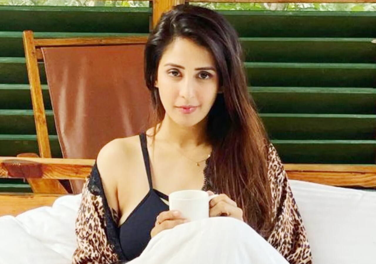 TV actresses who parted ways from husbands: Chahatt Khanna parted ways from Farhan Mirza in 2018 