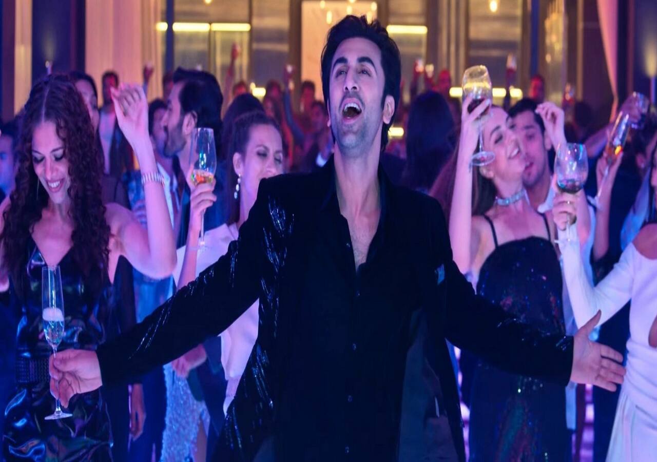 Tu Jhoothi Main Makkaar review: Ranbir Kapoor and Shraddha Kapoor starrer hailed as a blockbuster; fans call it a perfect film for today’s generation
