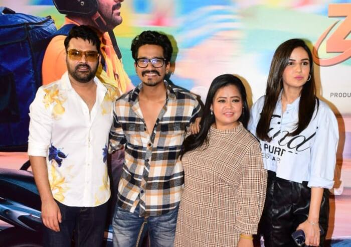 कपिल शर्मा ने दिए पोज