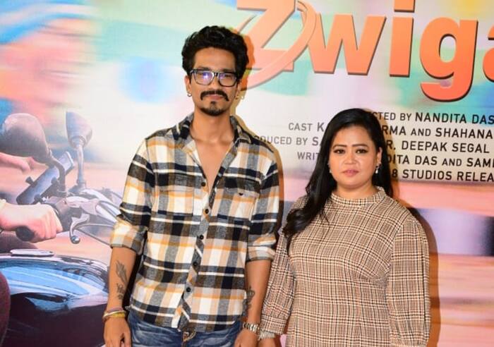 पति संग पहुंची भारती सिंह