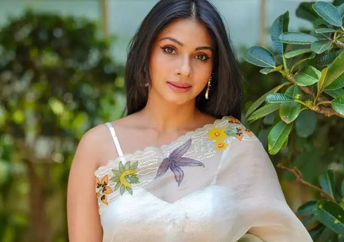 तनिषा मुखर्जी (Tanishaa Mukerji)