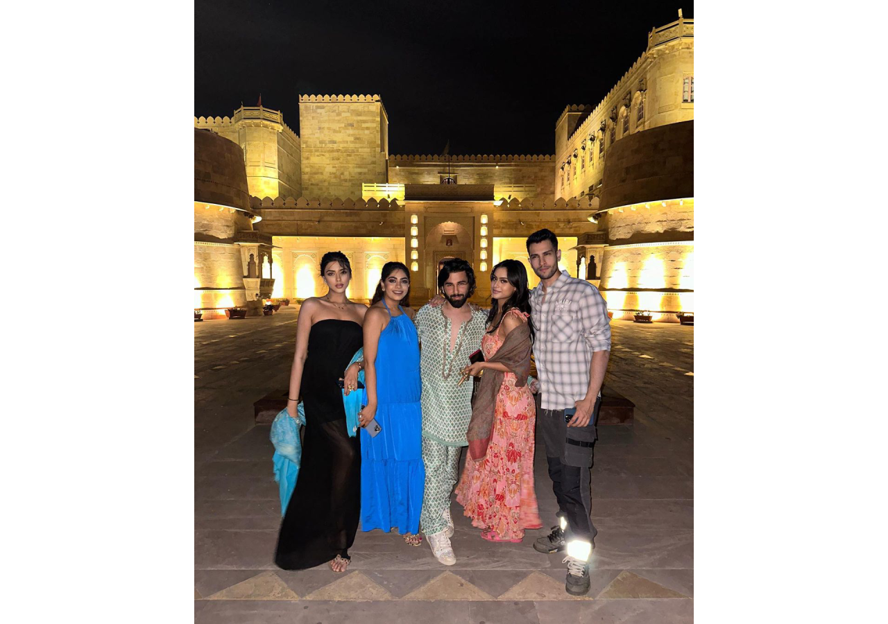 Nysa Devgn is having a perfect summer vacation with bestie Orhan