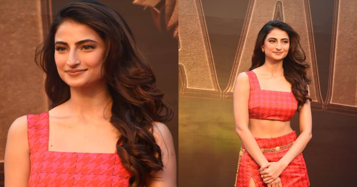 Kisi Ka Bhai Kisi Ki Jaan Trailer Launch Palak Tiwari Turns Into A Chic Barbie In Red