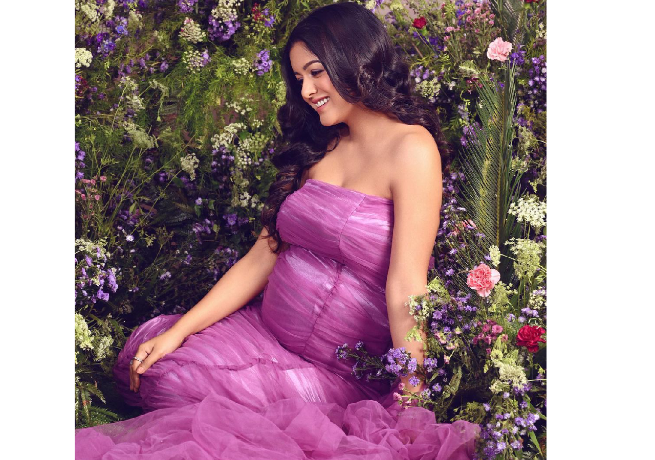 Ishita Dutta Flaunts Her Baby Bump In Full Glory For Pregnancy 