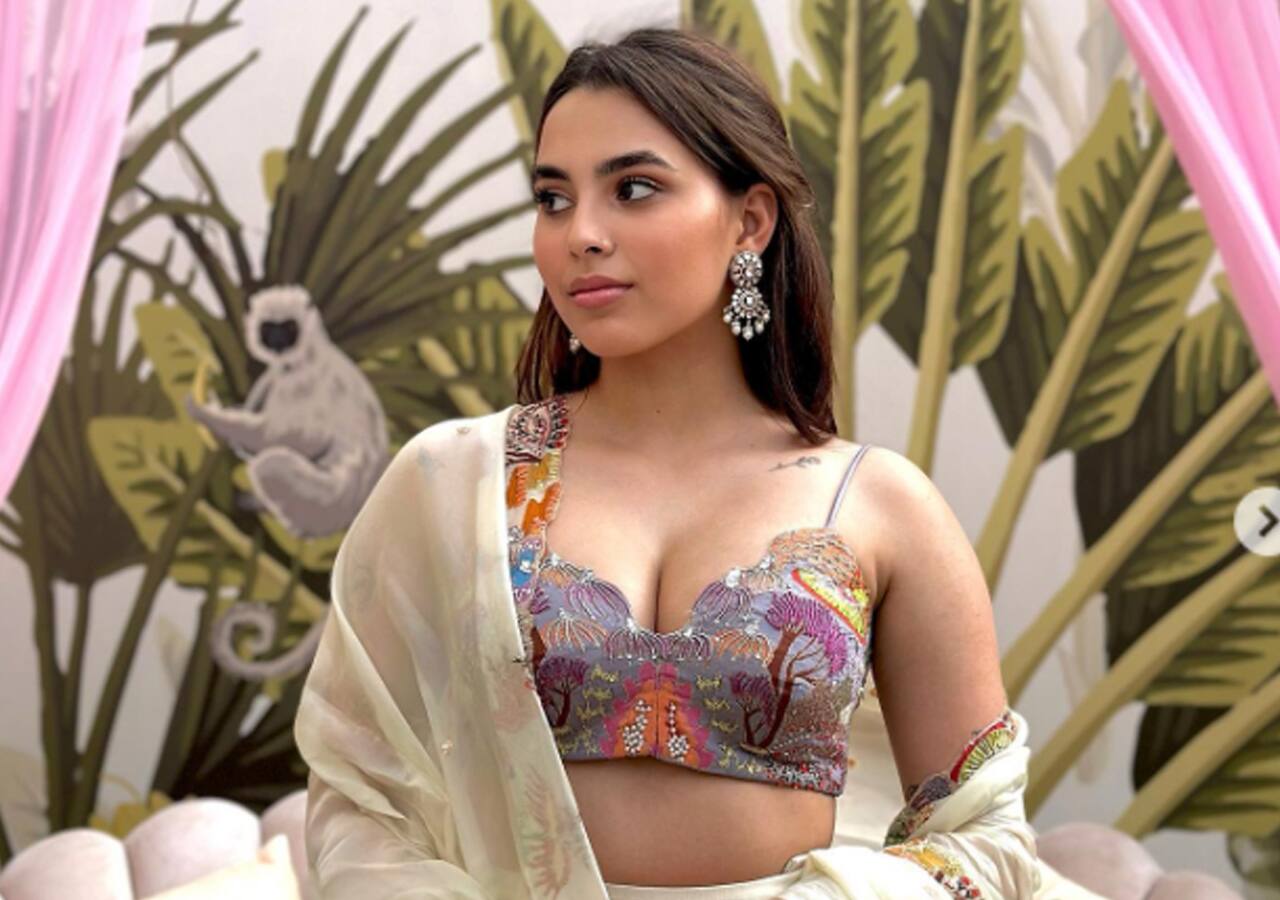 Aaliyah Kashyap Aaliyah Kashyap who is the daughter of filmmaker Anurag Kashyap is a fashion blogger. She is yet to make her Bollywood debut and is already setting trends through her fashion style.