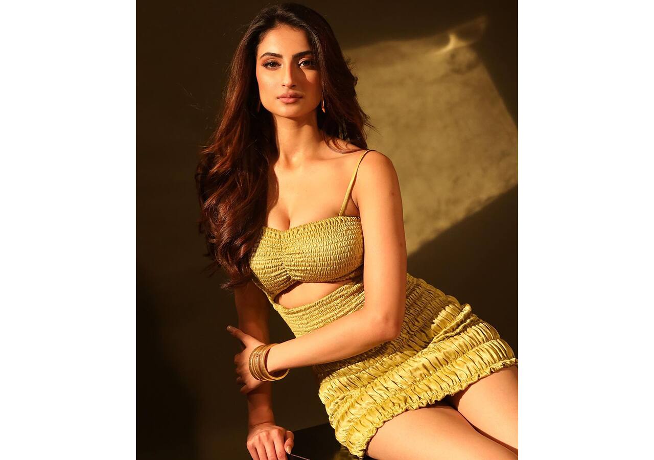 Palak Tiwari calls mom Shweta Tiwari a typical desi aunty.