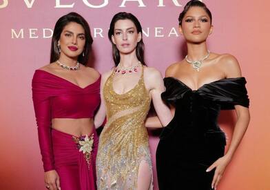 Priyanka Chopra: Girls' night out: Priyanka Chopra hangs out with  Blackpink's Lisa, Zendaya & Anne Hathaway at Bulgari event in Venice - The  Economic Times