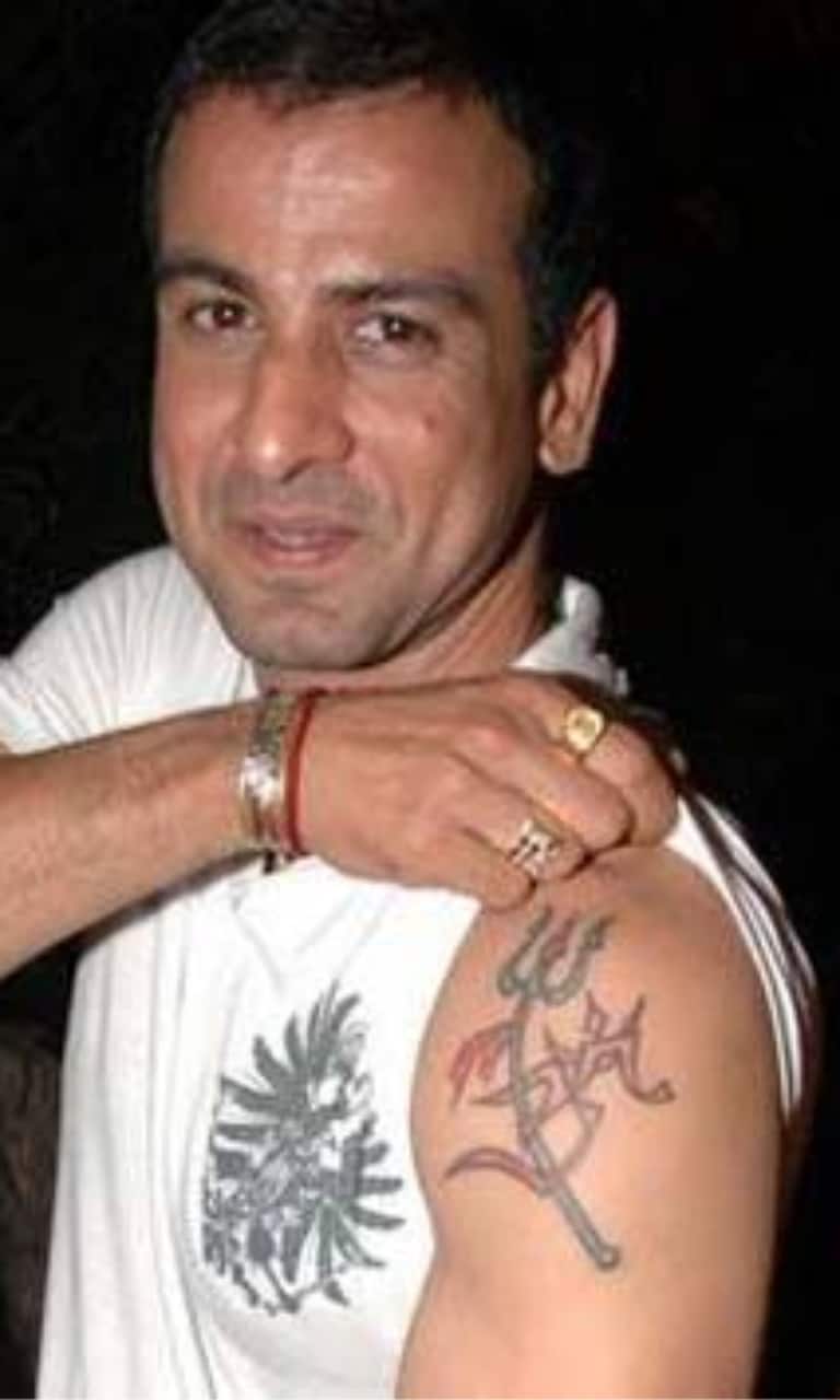 Krishna Tattoo |krishna out line tattoo |samurai tattoo mehsana |9725959677  | Krishna tattoo, Tattoos, Line tattoos