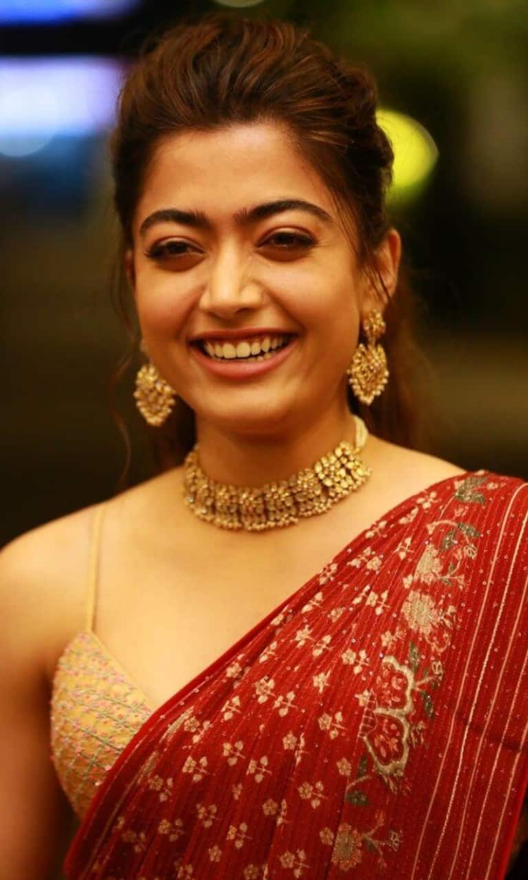 Rashmika Mandanna, culture, cute, girl, indian, rashmi, saree, traditional  actress, HD phone wallpaper | Peakpx