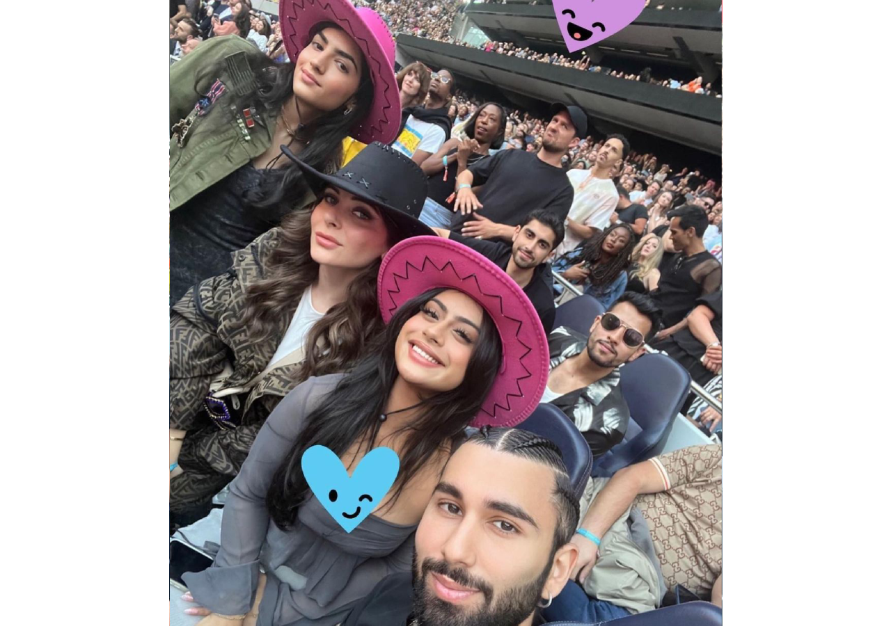 Nysa Devgn at Beyonce Concert with friends
