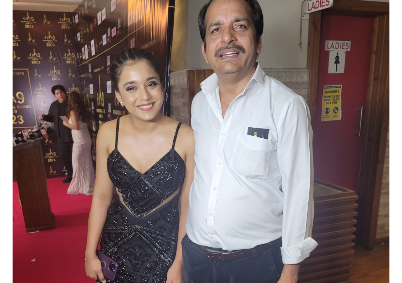 Sumbul Touqeer Khan with father