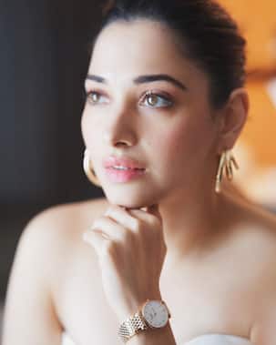 Tamannaah Bhatia Becomes Emotional as Fan Touches Her Feet and Reveals Actress Face Tattoo; Watch