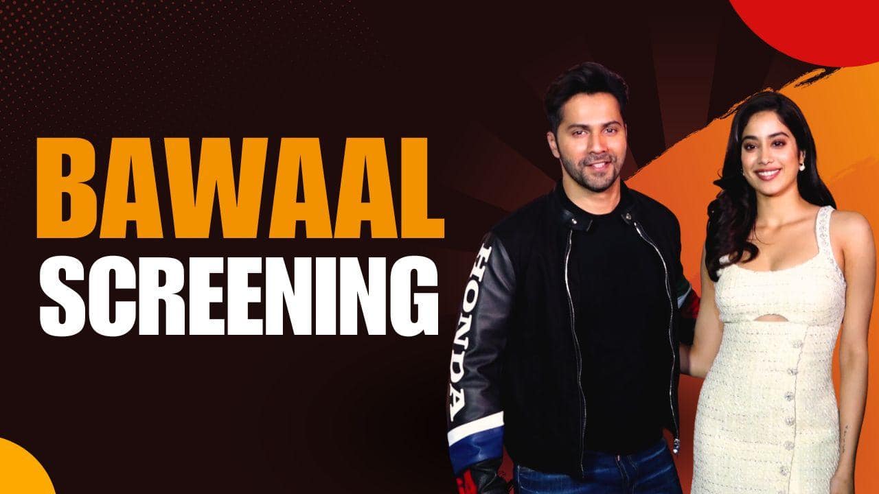 Bawaal Screening Varun Dhawan And Janhvi Kapoor Surprise Fans With An Impromptu Selfie Session 2939