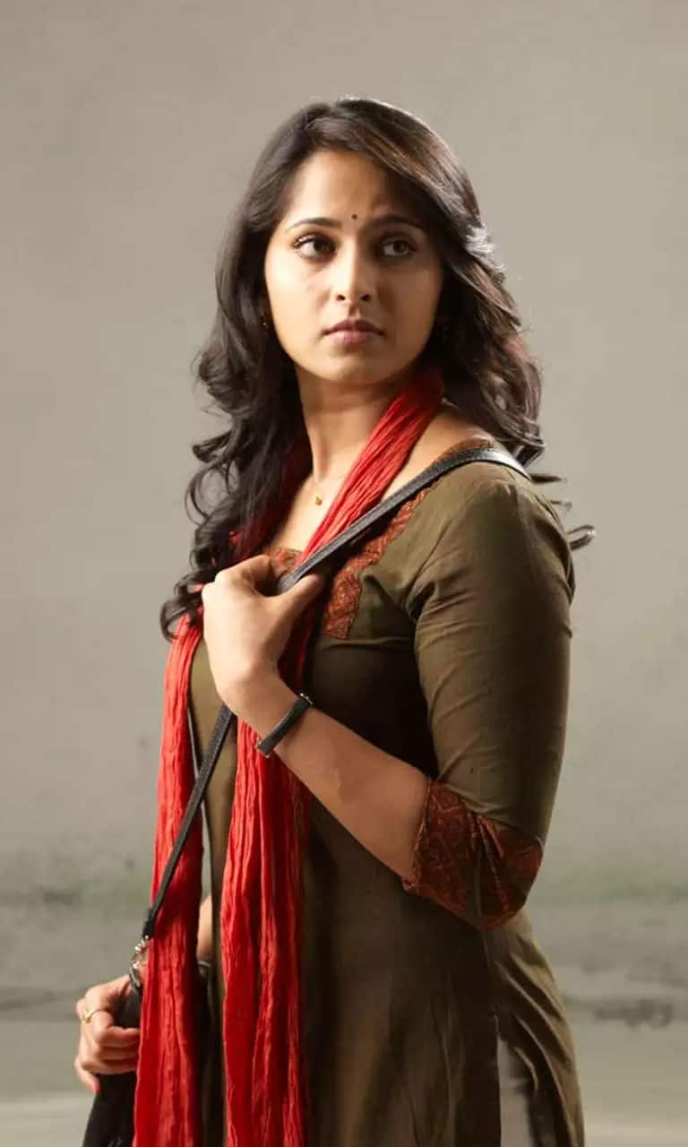 Arundhati to Baahubali: Take a look at Top 10 movies of Anushka Shetty as she completes 18 years as an actress - Vimarsana News