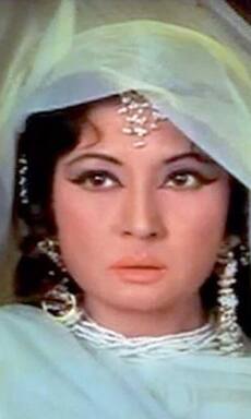 Meena Kumari tragic love story: Affair with Dharmendra, separation with Kamal Amrohi, addiction to alcohol