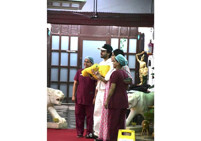 Dipika and Shoaib clicked with the clinic staff