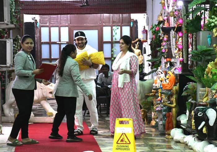 Shoaib Ibrahim with his baby boy Ruhaan