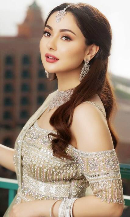 Top Pakistani Actresses In Beautiful White Dresses