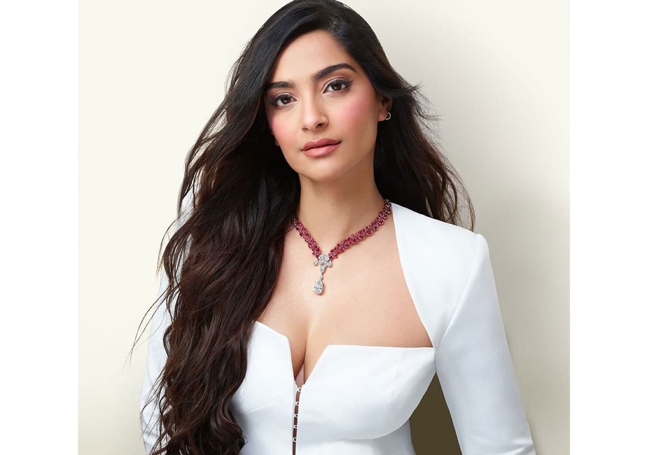 bollywoodlife.com photo