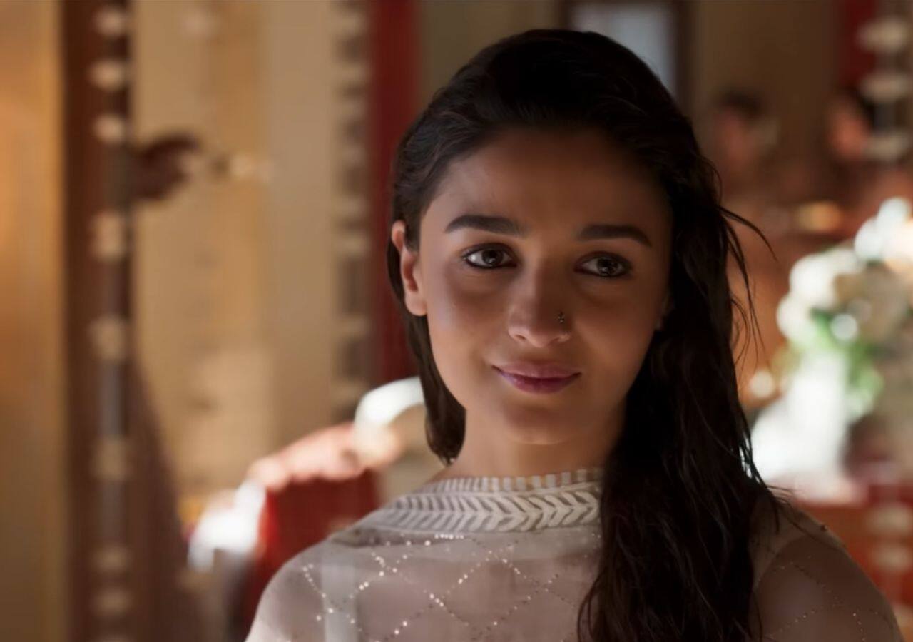 Alia Bhatt married Twice in a week, wedding scene shot 4 days after ...