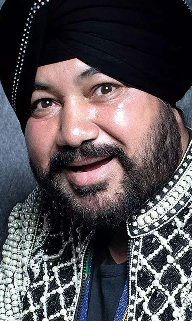 Daler Mehndi out with his new track 'Rola Pe Gaya'