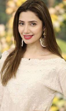 Mahira Khan and other Top 10 gorgeous Pakistani actresses who'd make you wish there was no border