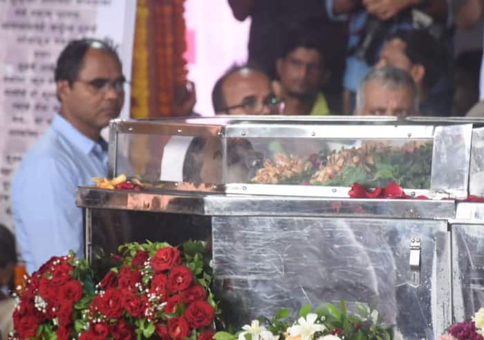Nitin Desai Funeral: Final farewell 
