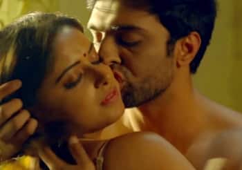 Ac ऑन करके भी पसीना छुड़ा देंगी Ullu की ये 3 वेब सीरीज़, देखकर शरीर हो जाएगा पानी-पानी 2 Charmsukh