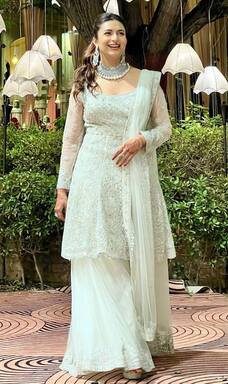 इस रक्षाबंधन कॉपी करें इन टीवी एक्ट्रेस के एथनिक लुक