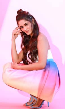 कॉलेज गोइंग लड़कियां कॉपी कर सकती हैं आयशा सिंह के ये ट्रेंडी लुक्स