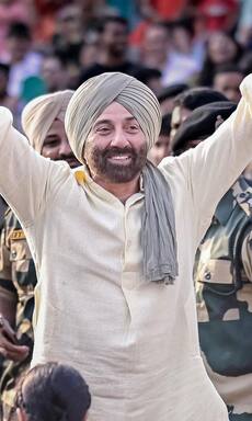 Gadar 2 crosses 300 crore at the box office, to clock 500 crore lifetime collection?