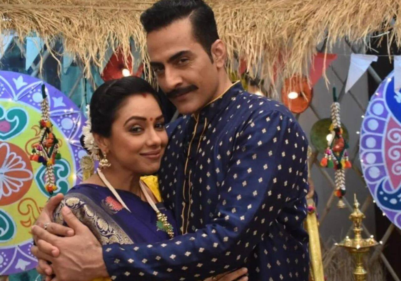 Anupamaa's Rupali Ganguly and Sudhanshu Pandey Anupamaa's Rupali Ganguly and Sudhanshu Pandey
